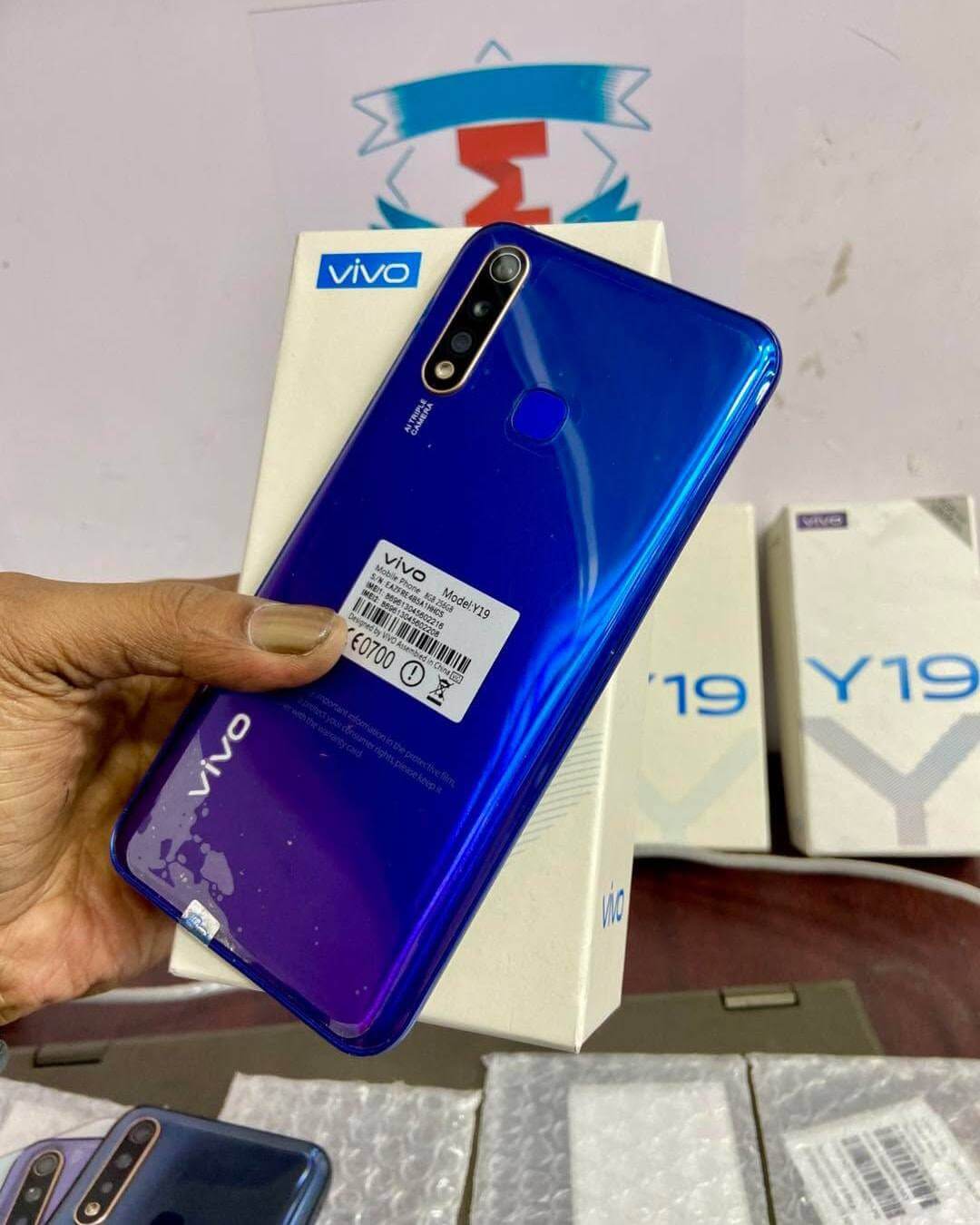 Vivo Y19 8GB RAM 256GB ROM Dual Sim FingerPrint Full Box - Image 5