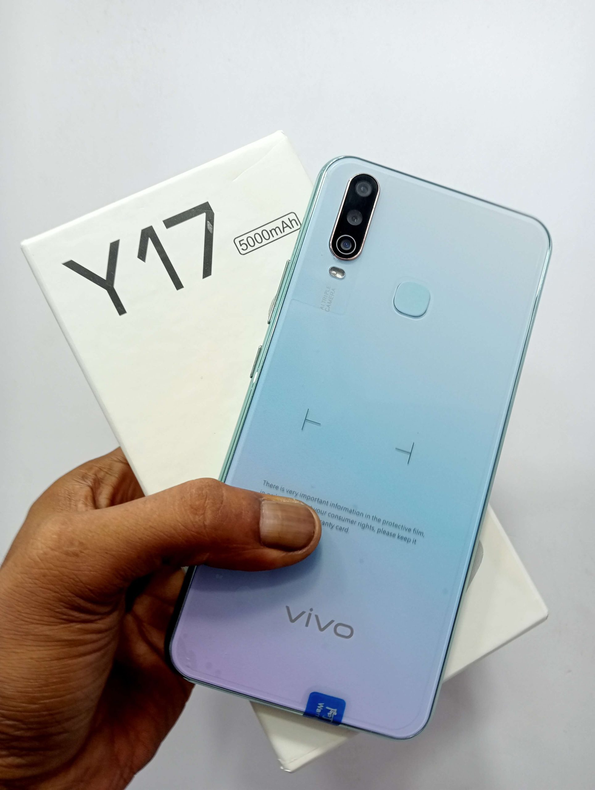 Vivo Y17 8GB RAM 256GB ROM Dual Sim FingerPrint 5000mAh Battery - Image 2